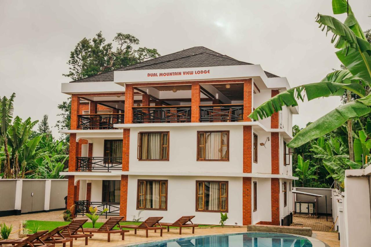 Dual Mountain View Lodge Моши Екстериор снимка
