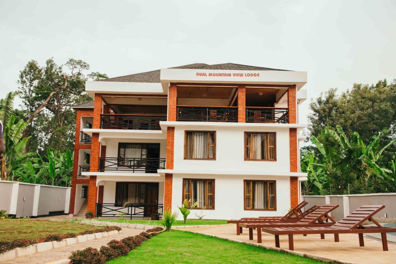 Dual Mountain View Lodge Моши Екстериор снимка