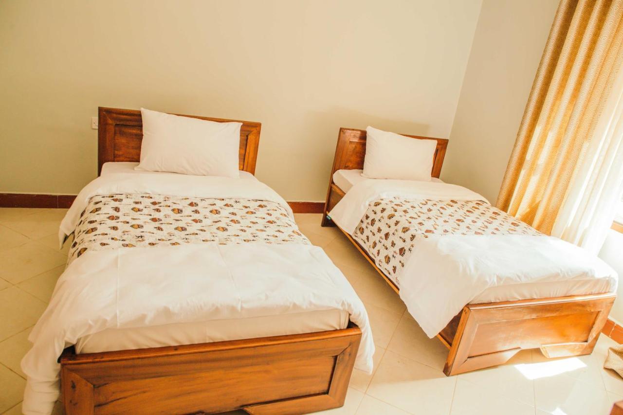 Dual Mountain View Lodge Моши Екстериор снимка