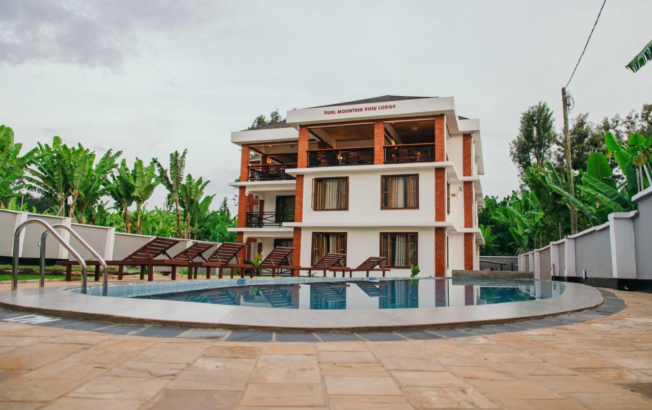 Dual Mountain View Lodge Моши Екстериор снимка